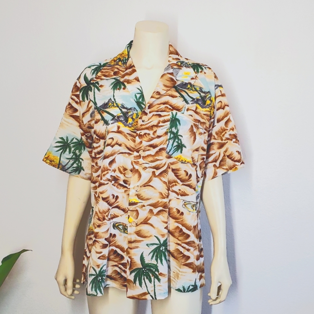 Vintage 70s Hawaiian Tiki Shirt
